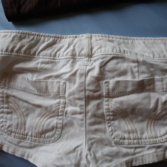 Hollister SoCal Stretch White Womens Shorts - Picture 2 of 7